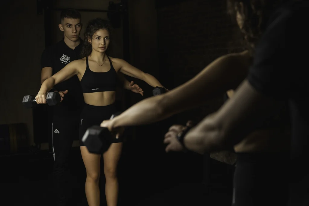 Treningi personalne w kameralnym studio w Krakowie.